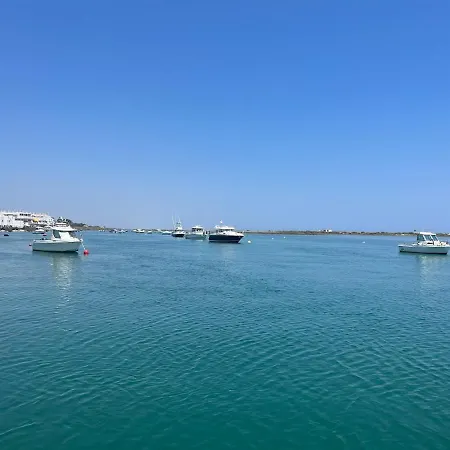 Casa Dos Panache - Fabulous Modern - Great Location Апартаменты *